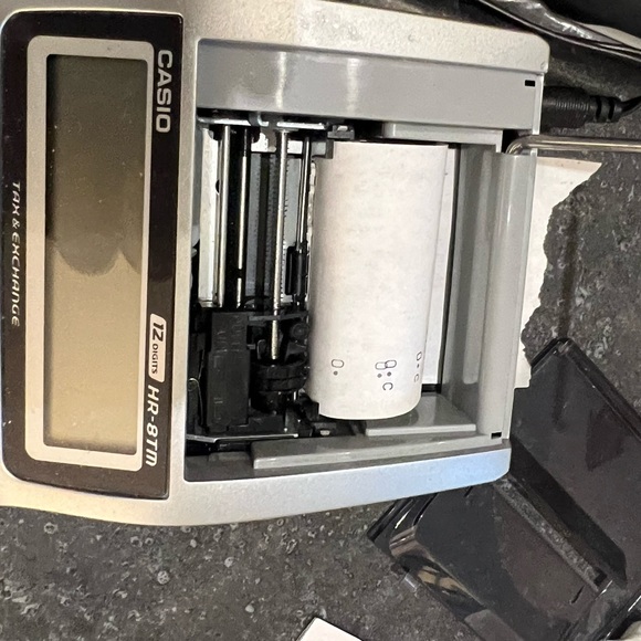 Casio adding machine and new solar powered scientific calculator with cover - Picture 8 of 9